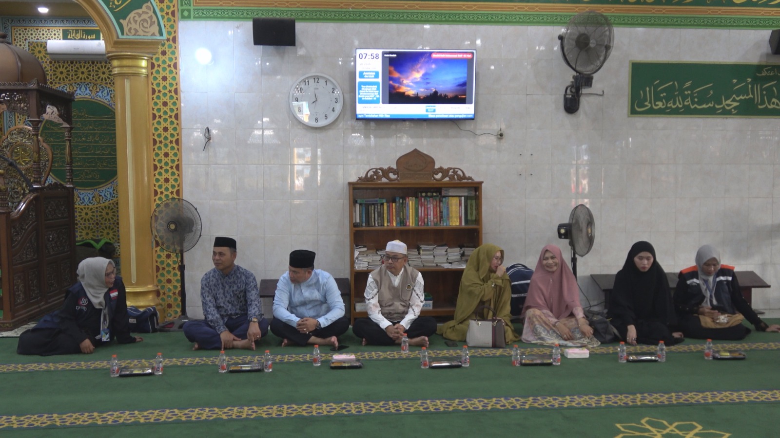 Bupati Herman Lepas 131 Jamaah Umrah PT Bimalyndo Hajar Aswad, Pesankan Jaga Kesehatan dan Doakan Daerah